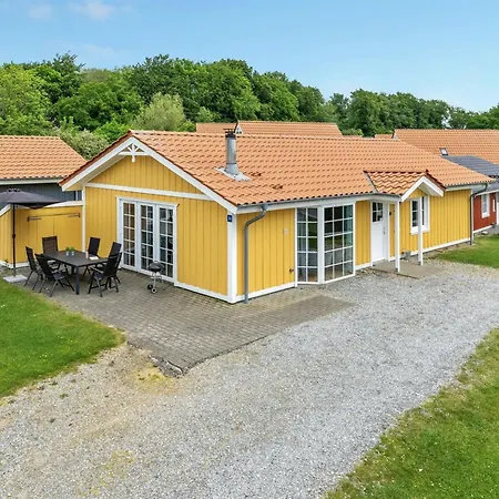 Lägenhet Karina - 150m To The Fjord By Interhome *